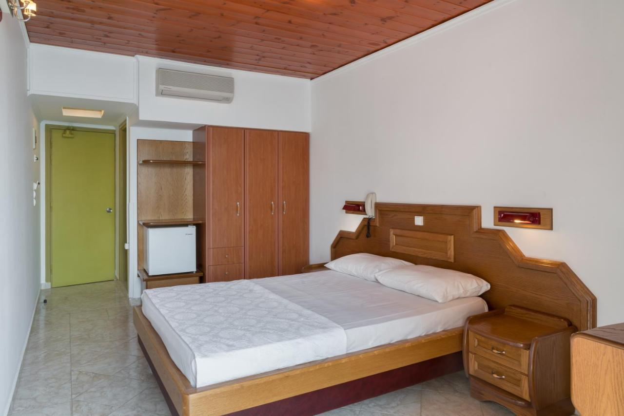 Binji Hotel Epidaurus Luaran gambar