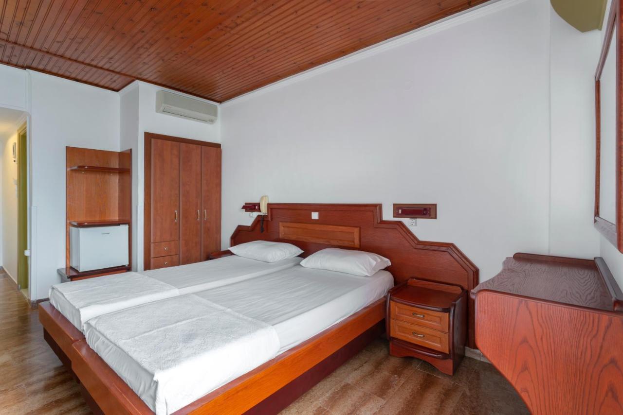 Binji Hotel Epidaurus Luaran gambar