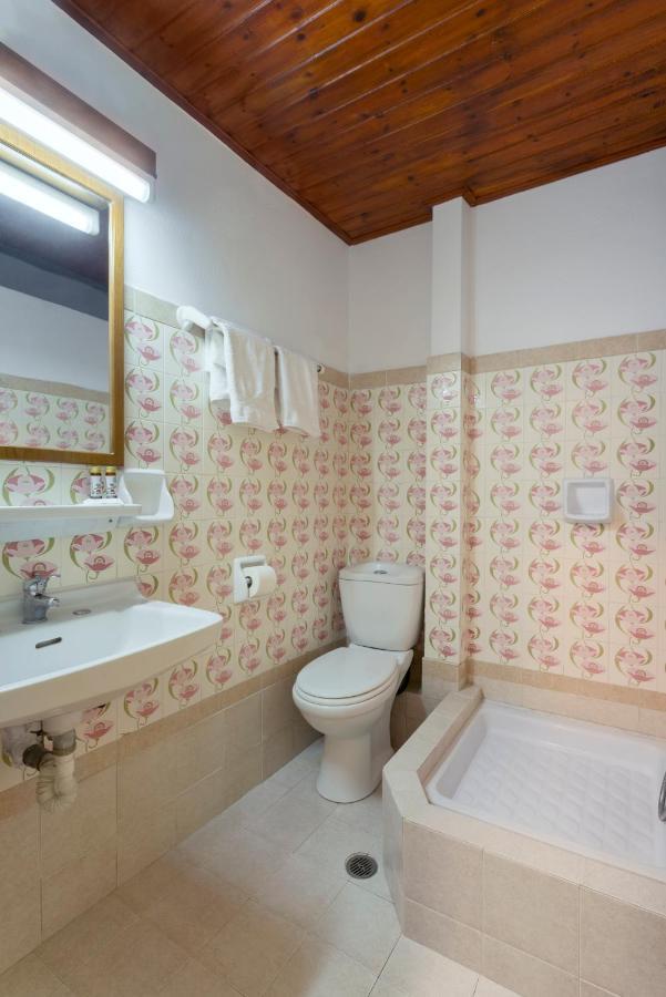 Binji Hotel Epidaurus Luaran gambar